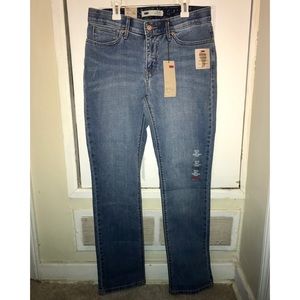 Levi Women’s Straight Leg Jeans